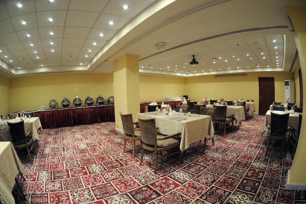 Hala Hotel Al-Chubar Zewnętrze zdjęcie