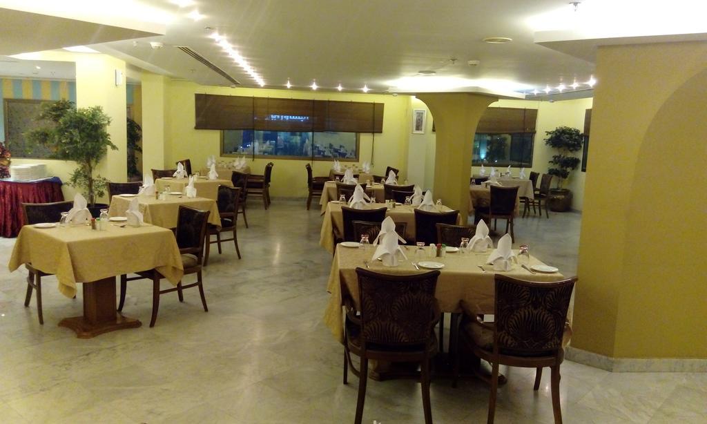 Hala Hotel Al-Chubar Zewnętrze zdjęcie